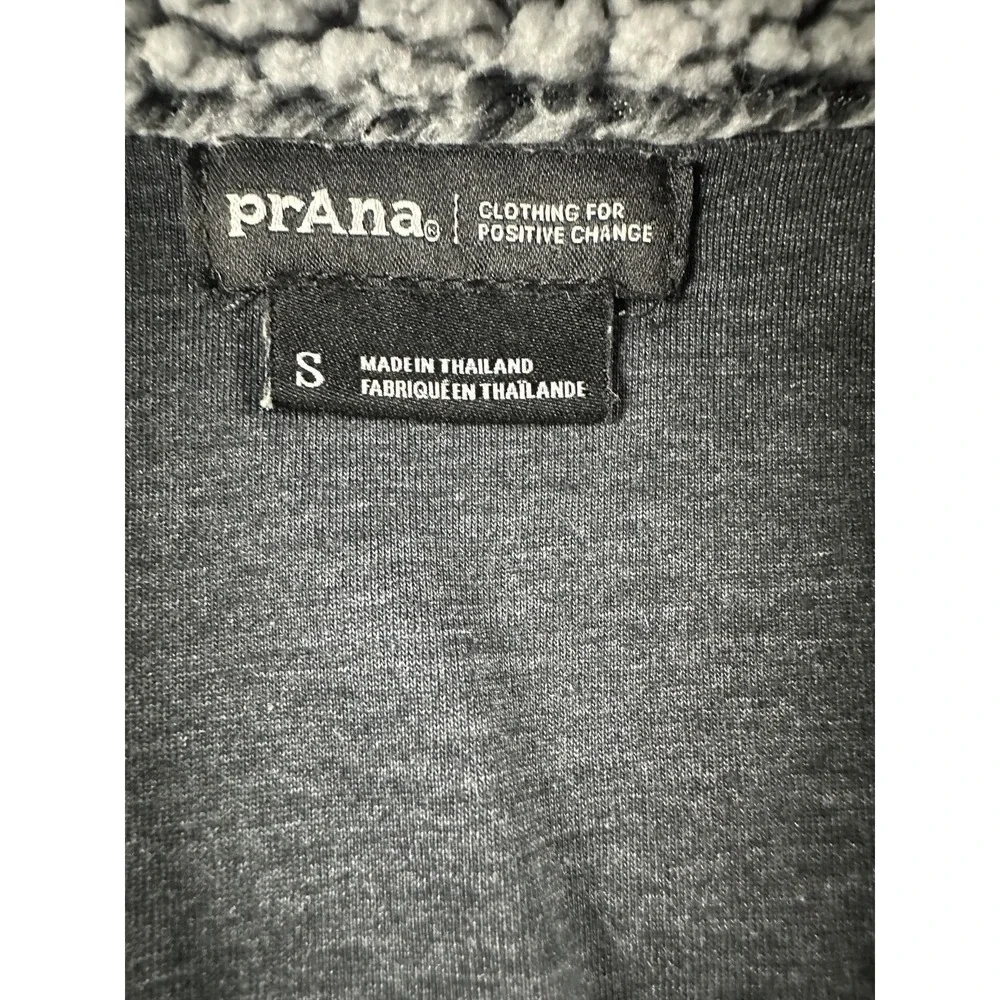 Prana easily side